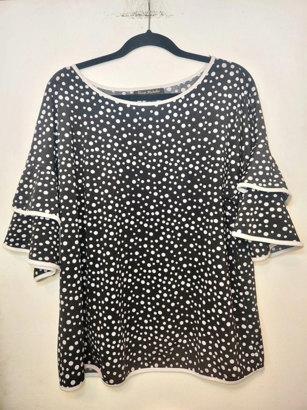 Ryan Michelle Polka Dot Bell Sleeve Blouse in Black & White Size 1X Like New